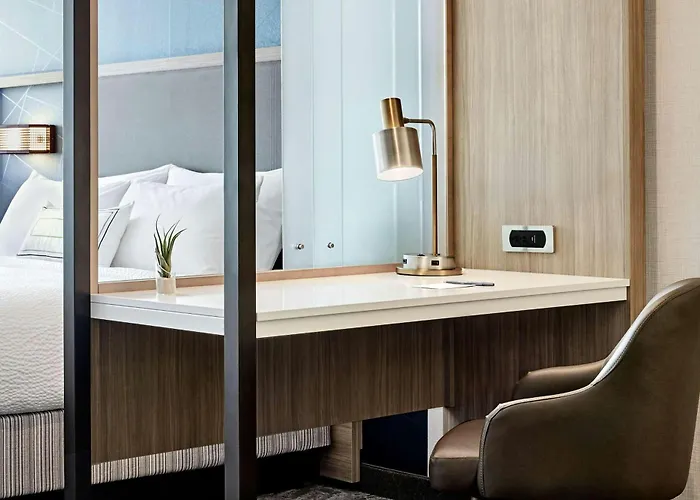 Hotel Springhill By Marriott *